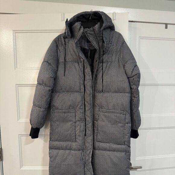 URBANCODE NWT UNISEX puffer coat - Picture 2 of 5